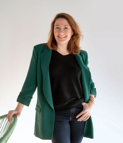 Laure Boucher, conseillère immobilière, sur le terrain à Nantes