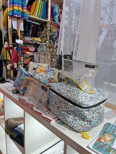 Trousse et accessoires textiles créés par Sophie Grimaud au Panda Volant